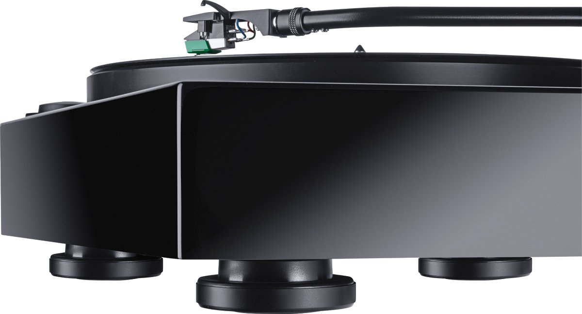 magnat-mtt990-makro_fuss