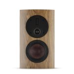 RUBIKORE-ON-WALL_natural-walnut_front.jpg
